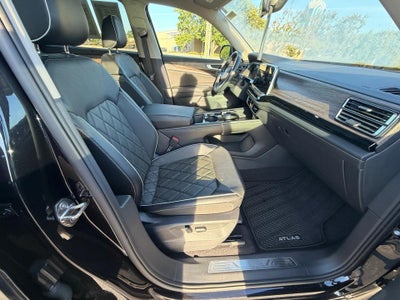 2024 Volkswagen Atlas 2.0T SEL Premium R-Line