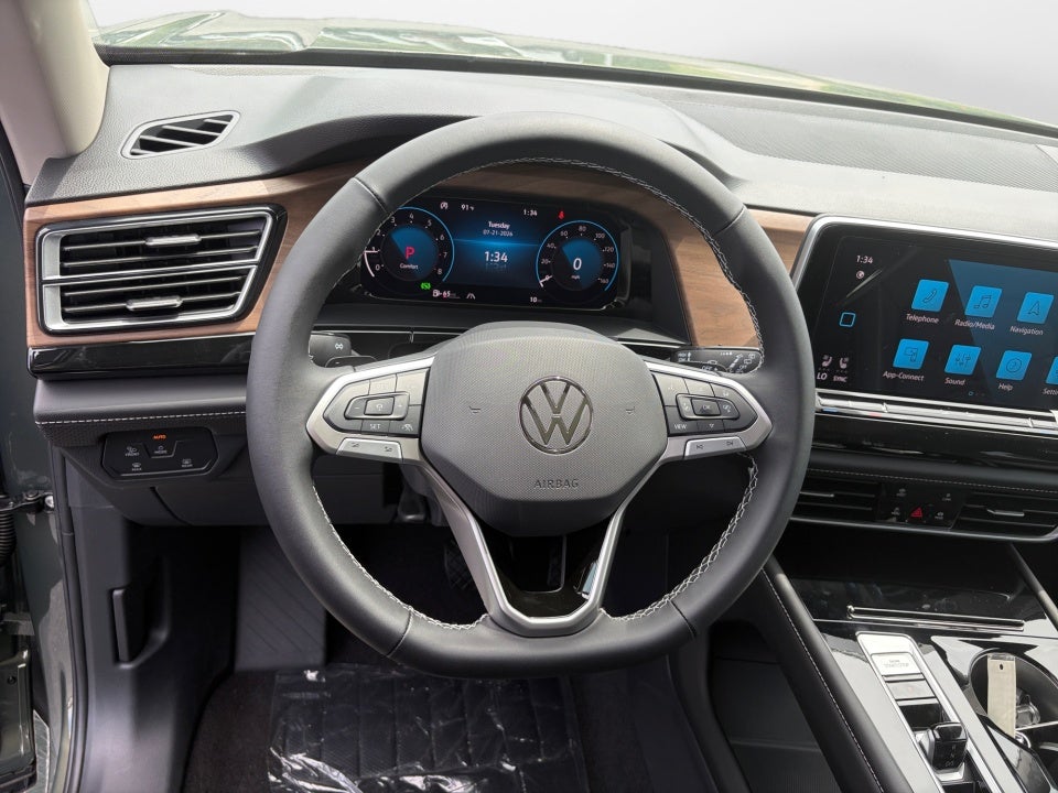 2026 Volkswagen Atlas 2.0T SE w/Technology