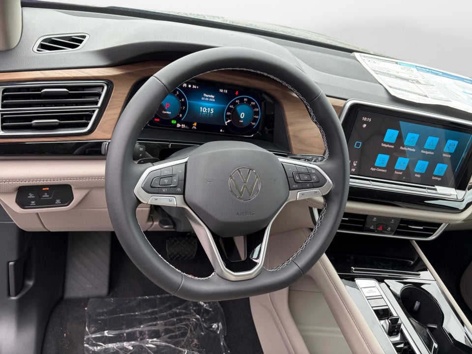 2026 Volkswagen Atlas SE with Technology