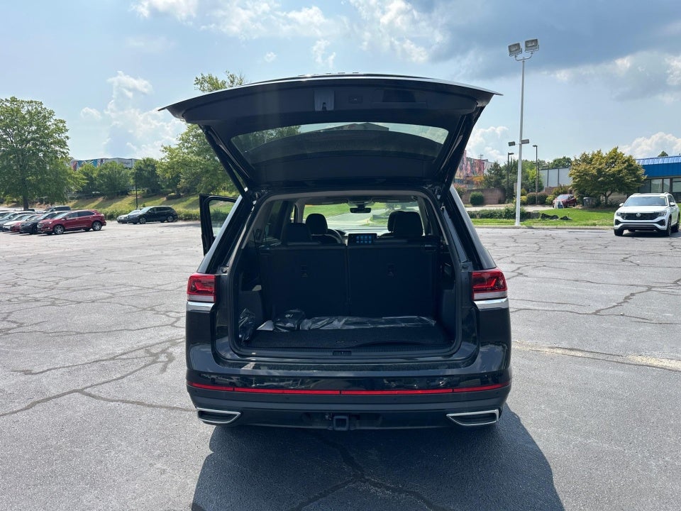 2026 Volkswagen Atlas SE with Technology
