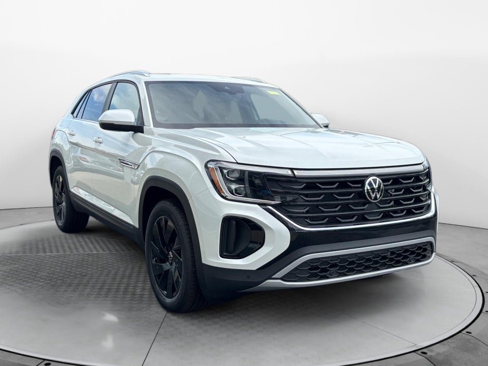 2026 Volkswagen Atlas Cross Sport SE with Technology
