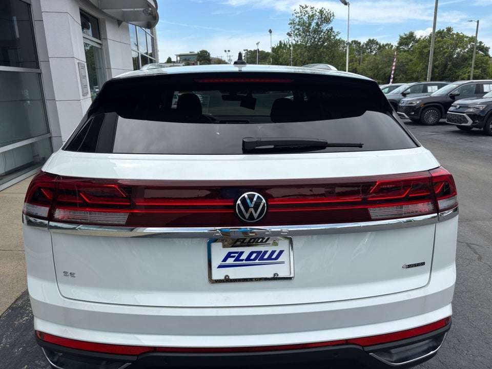 2026 Volkswagen Atlas Cross Sport SE with Technology