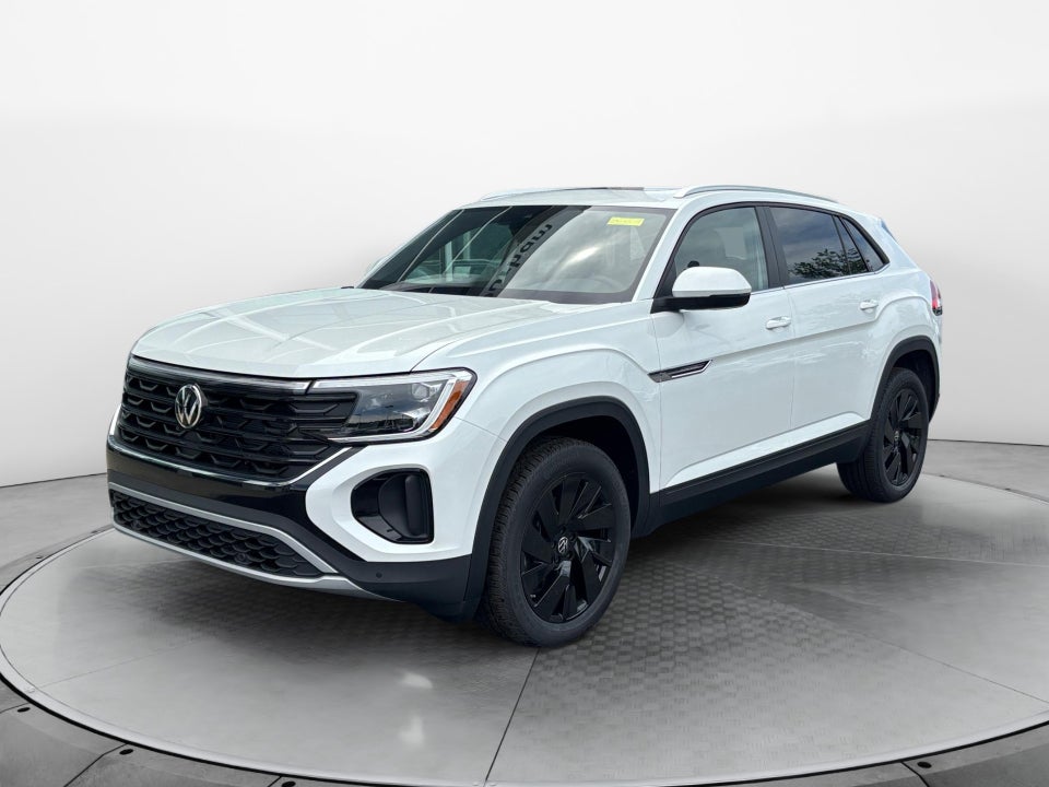 2026 Volkswagen Atlas Cross Sport SE with Technology