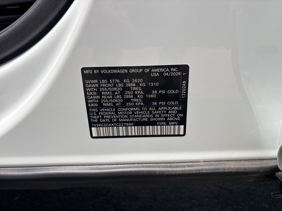 2026 Volkswagen Atlas Cross Sport SE with Technology