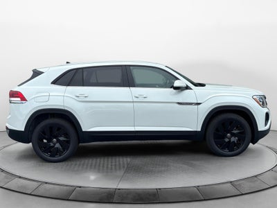 2026 Volkswagen Atlas Cross Sport SE with Technology