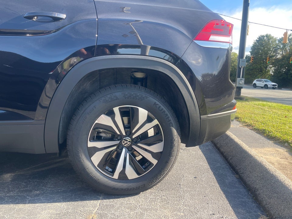 2026 Volkswagen Atlas Cross Sport 2.0T SE