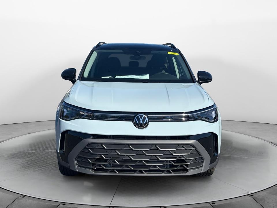 2027 Volkswagen Taos SE Black
