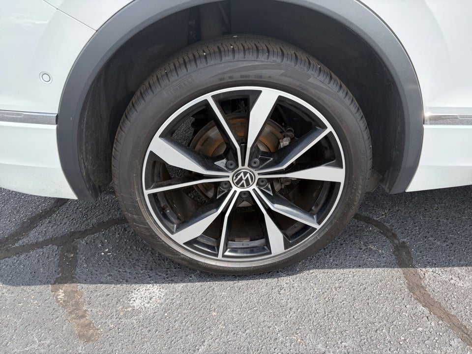 2022 Volkswagen Tiguan SEL R-Line
