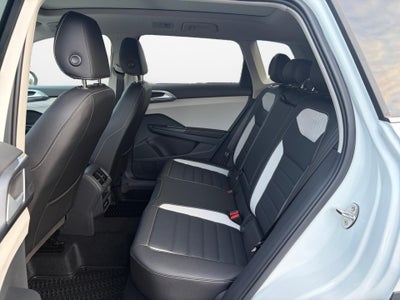 2026 Volkswagen Taos SEL