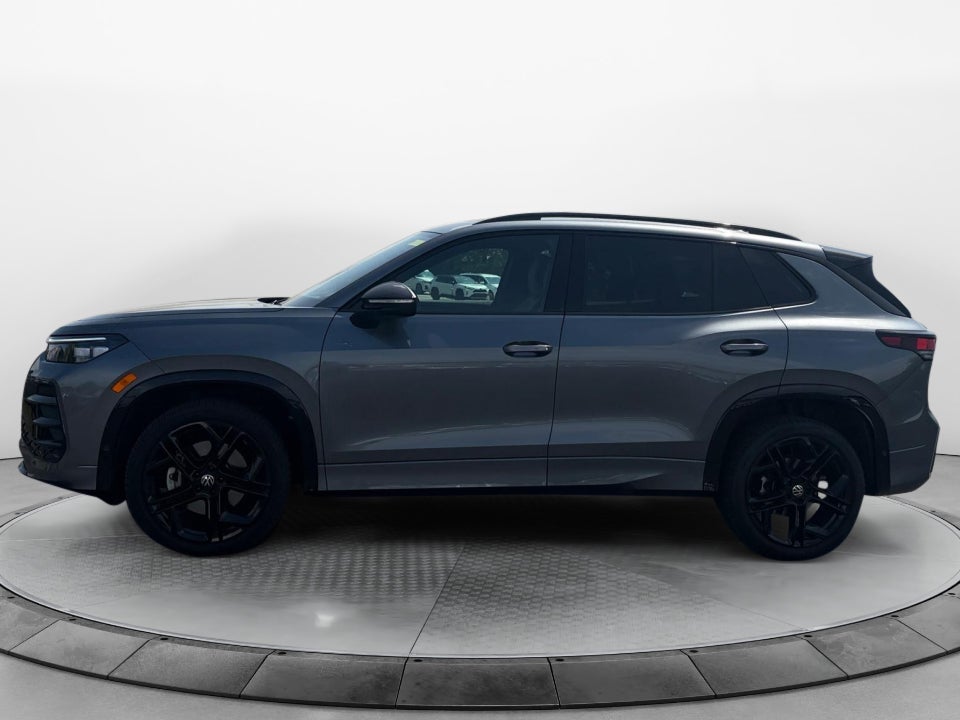 2025 Volkswagen Tiguan 2.0T SE R-Line Black