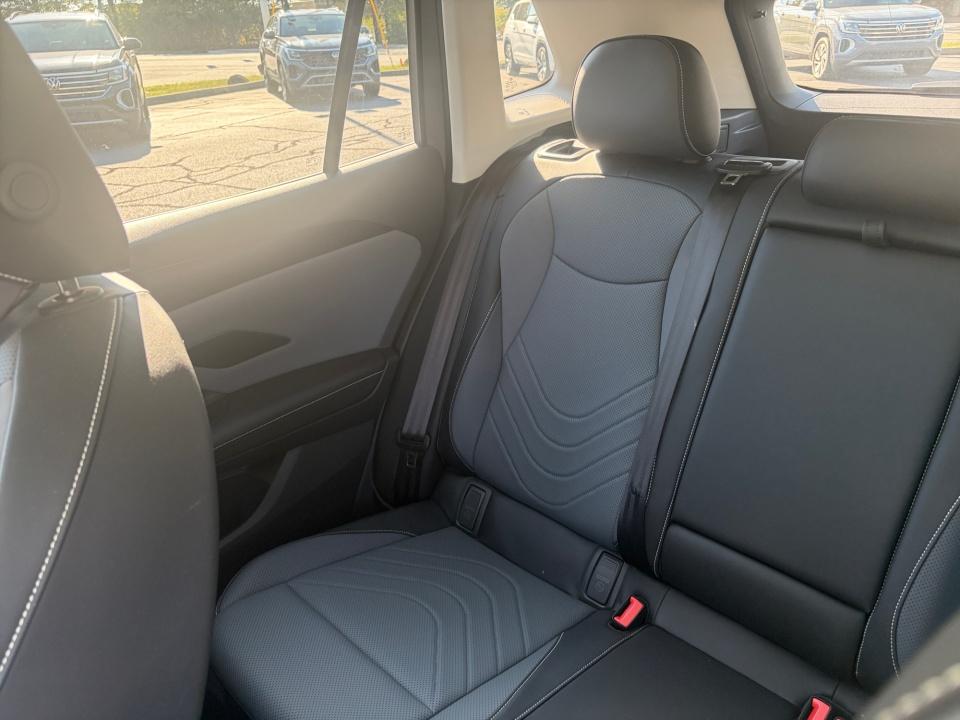 2025 Volkswagen Tiguan SE