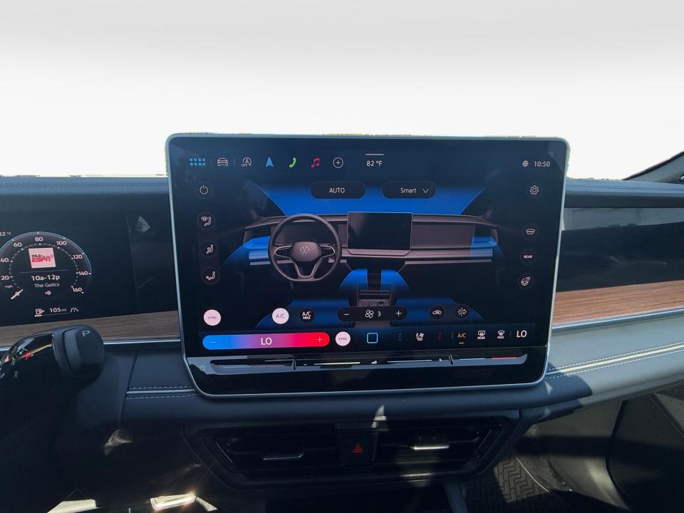 2026 Volkswagen Tiguan SEL R-Line Turbo