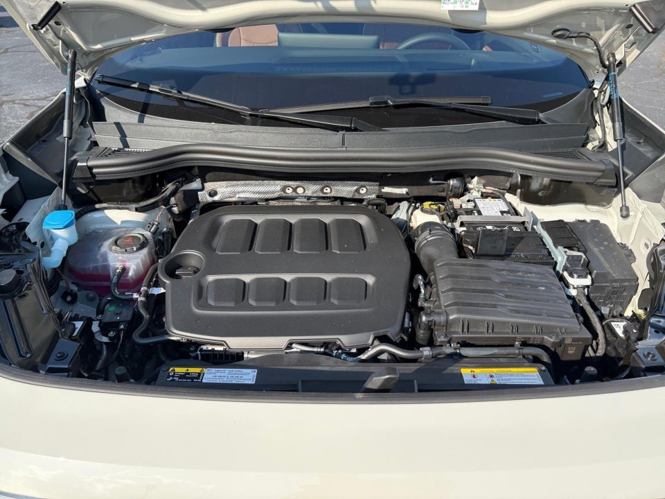 2026 Volkswagen Tiguan SEL R-Line Turbo