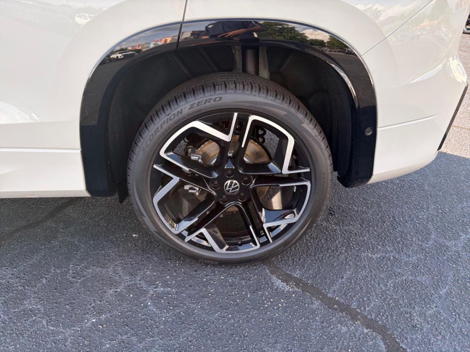 2026 Volkswagen Tiguan SEL R-Line Turbo