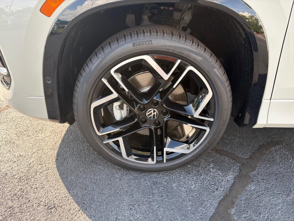 2026 Volkswagen Tiguan SEL R-Line Turbo
