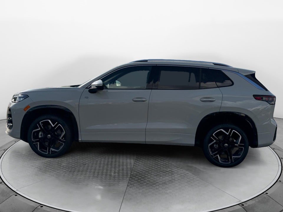 2026 Volkswagen Tiguan SEL R-Line Turbo