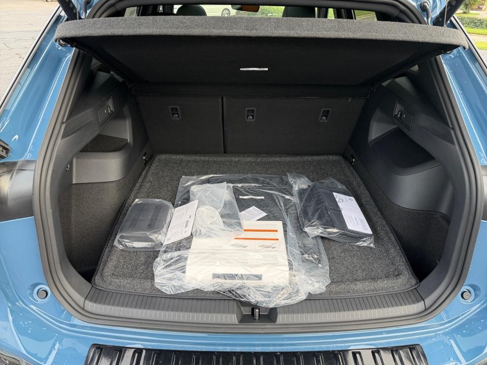 2026 Volkswagen Tiguan SEL R-Line Turbo
