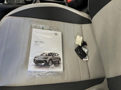 2026 Volkswagen Taos SE