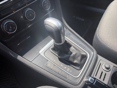 2018 Volkswagen Golf SportWagen S
