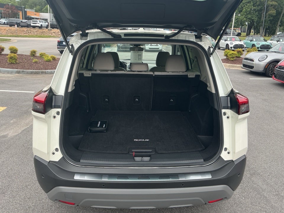 2023 Nissan Rogue SV FWD