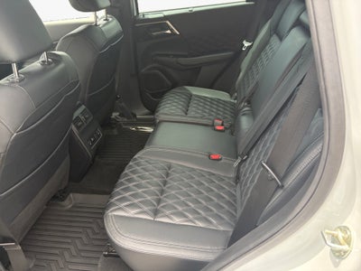 2023 Mitsubishi Outlander SEL