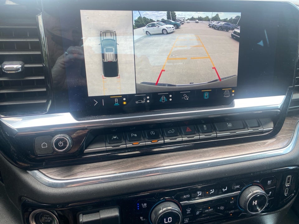 2023 Chevrolet Silverado 1500 4WD Crew Cab Short Bed LTZ