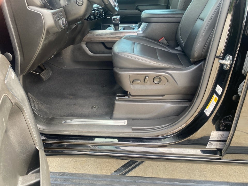 2023 Chevrolet Silverado 1500 4WD Crew Cab Short Bed LTZ