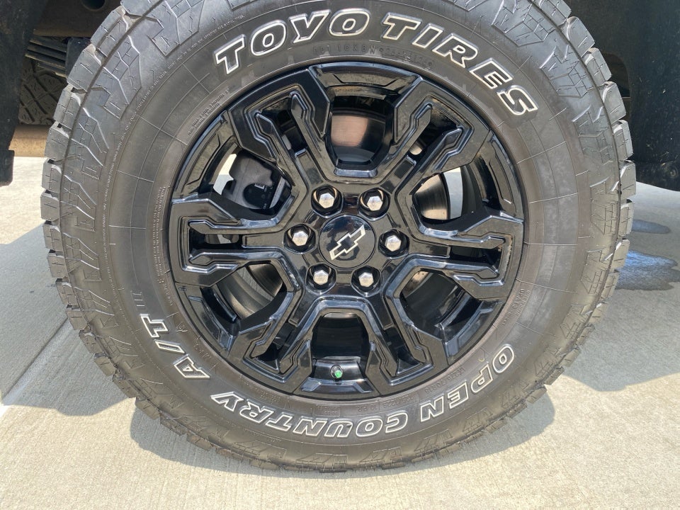 2024 Chevrolet Silverado 1500 ZR2