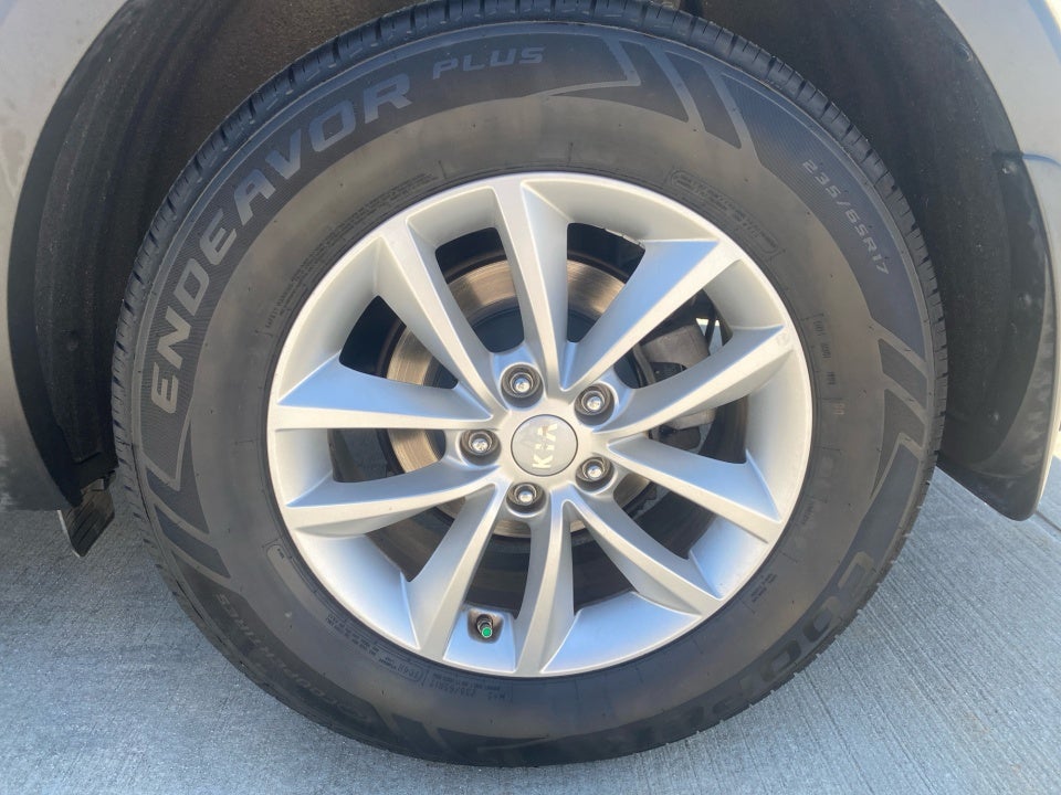 2018 Kia Sorento 2.4L LX