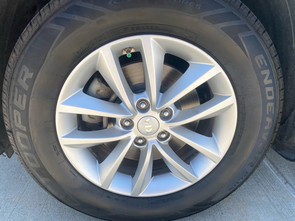 2018 Kia Sorento 2.4L LX