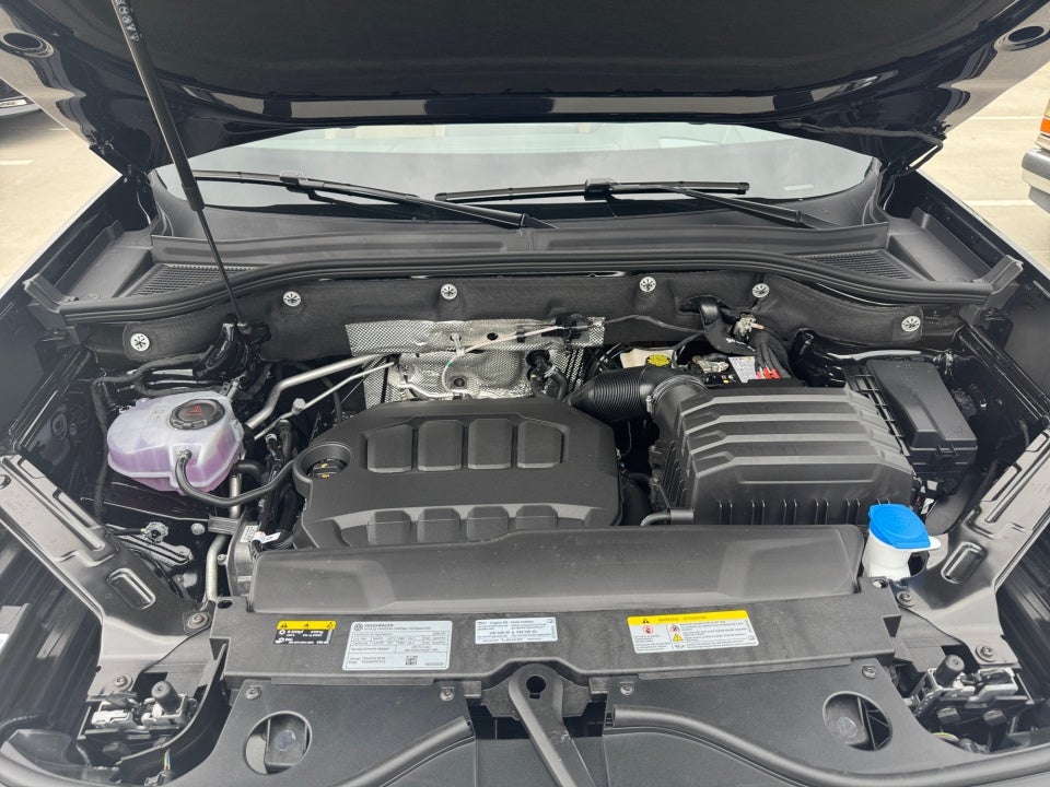 2026 Volkswagen Atlas Cross Sport 2.0T SEL