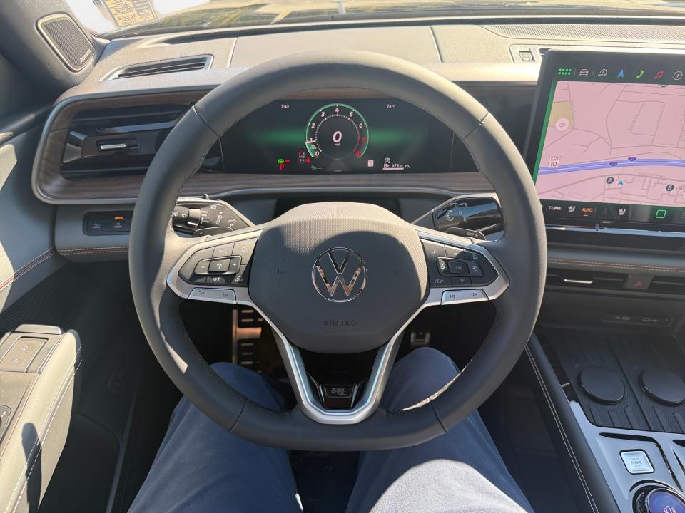 2027 Volkswagen Atlas SEL Premium R-Line