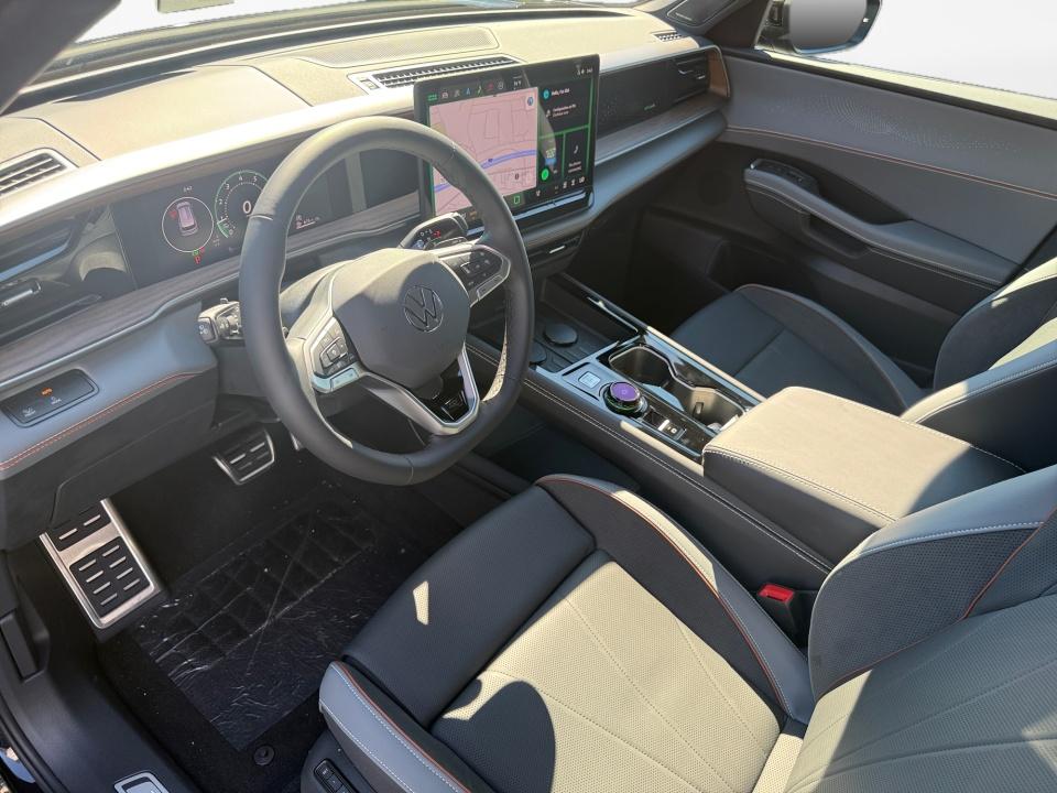 2027 Volkswagen Atlas SEL Premium R-Line