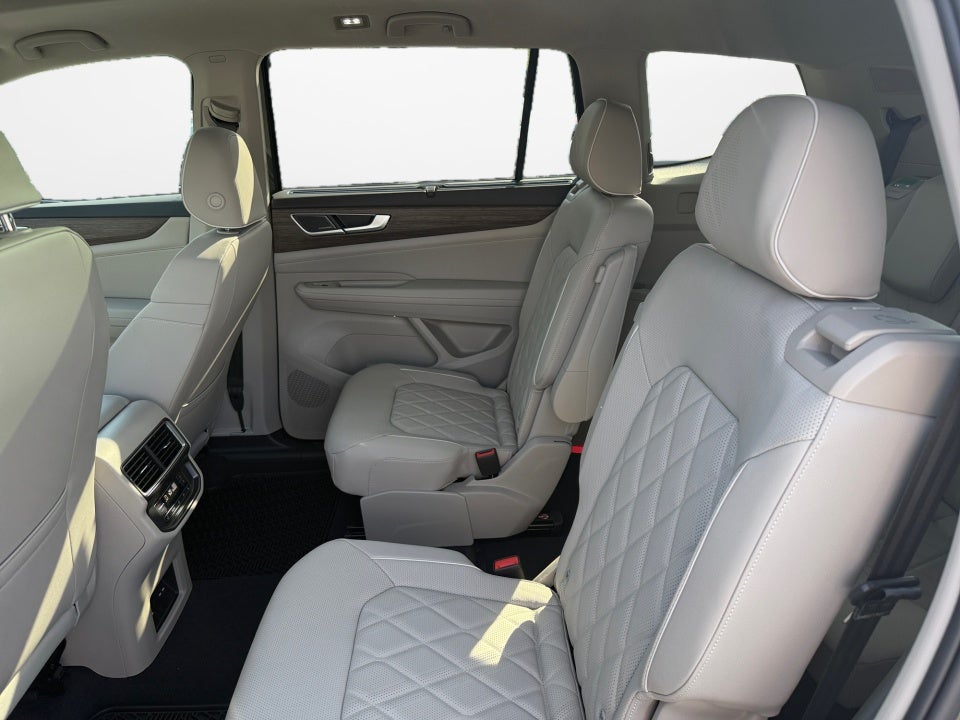 2026 Volkswagen Atlas SEL Premium R-Line