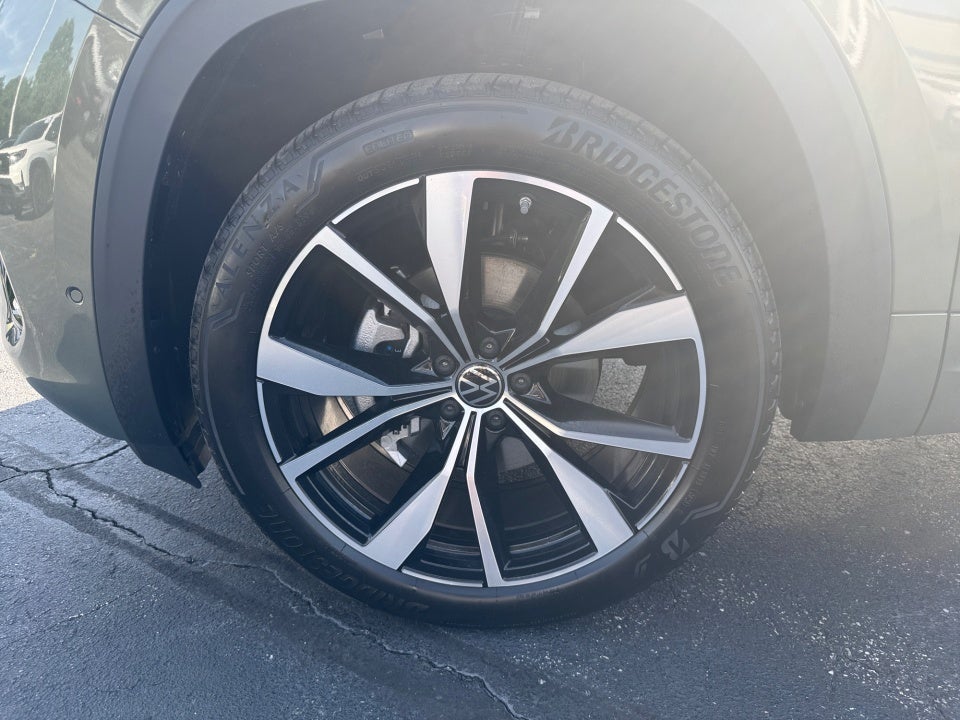 2026 Volkswagen Atlas SEL Premium R-Line