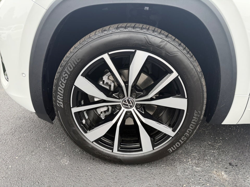 2026 Volkswagen Atlas SEL Premium R-Line