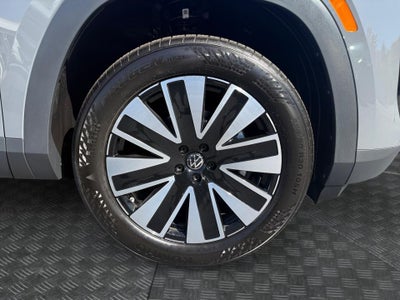 2027 Volkswagen Atlas SE w/Technology