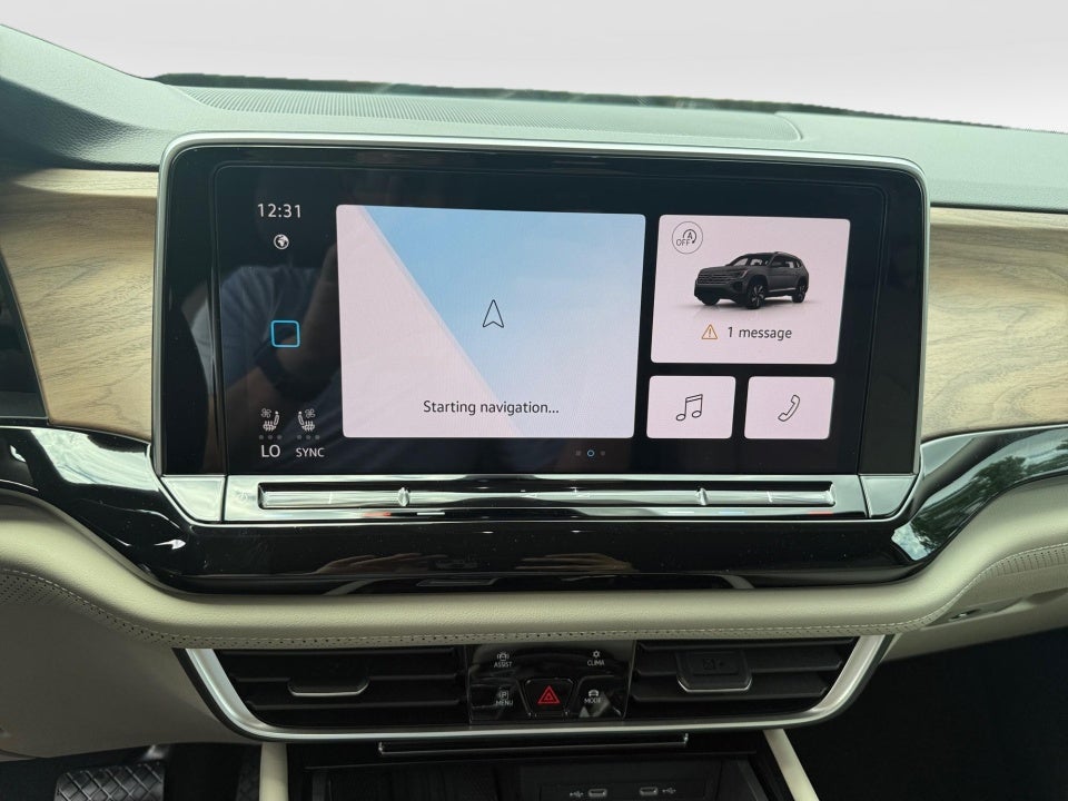 2026 Volkswagen Atlas SE with Technology