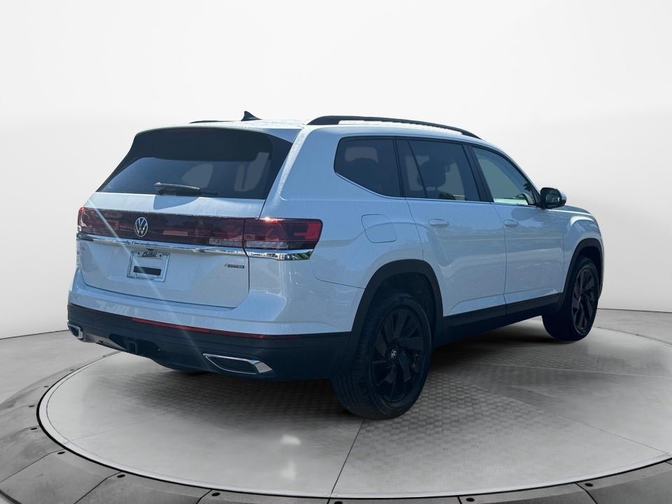 2026 Volkswagen Atlas SE with Technology
