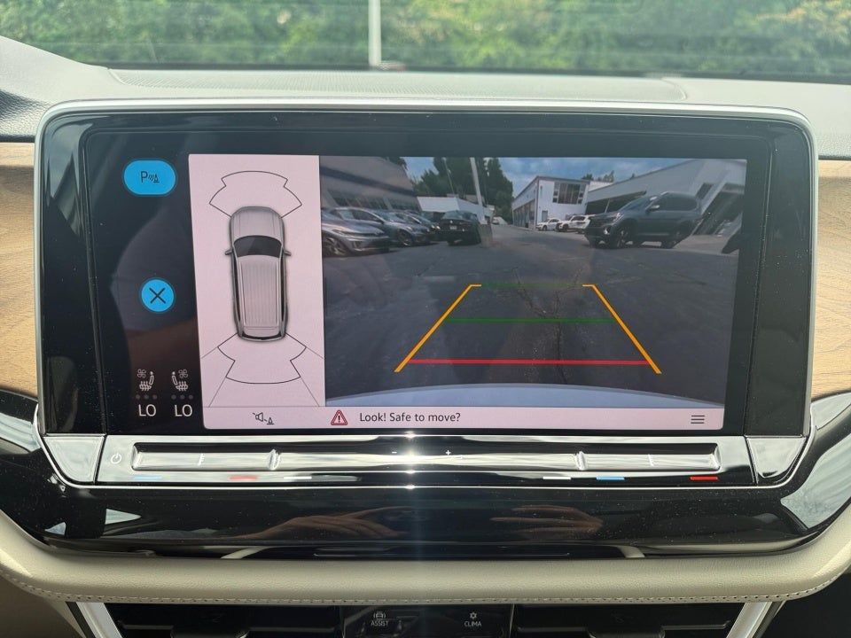 2026 Volkswagen Atlas SE with Technology