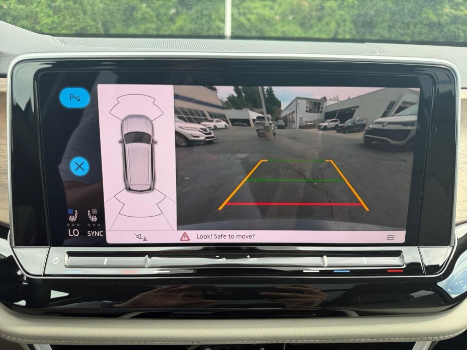 2026 Volkswagen Atlas SE with Technology