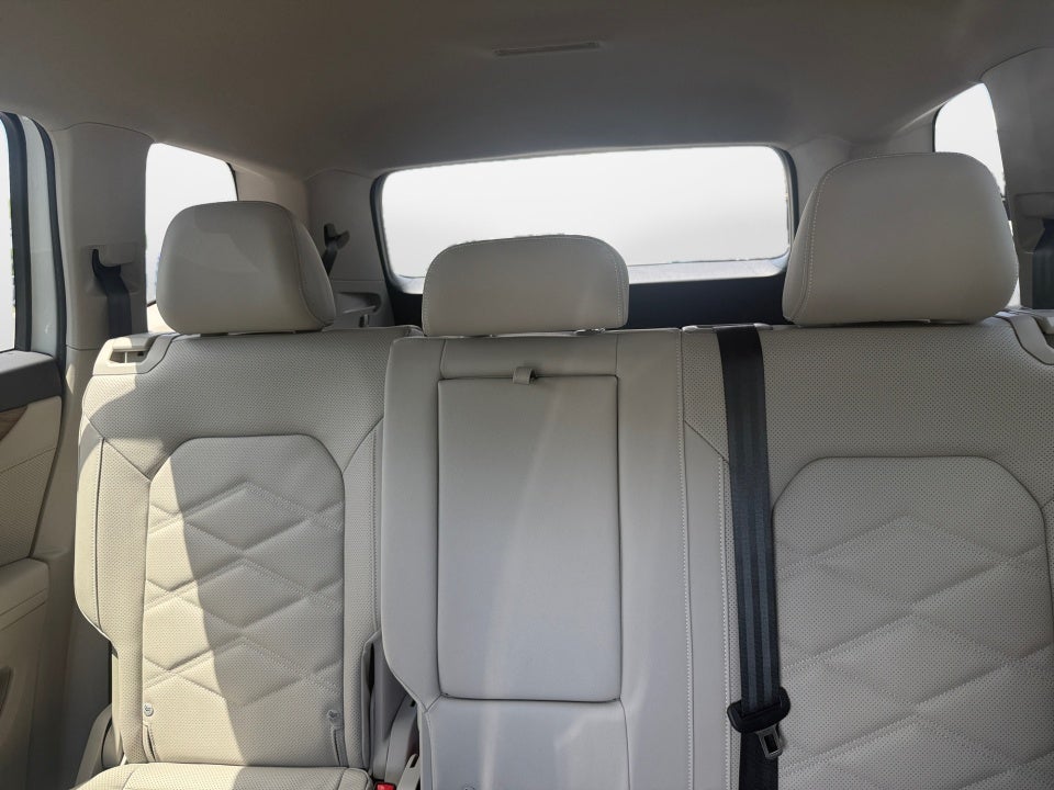 2026 Volkswagen Atlas SE