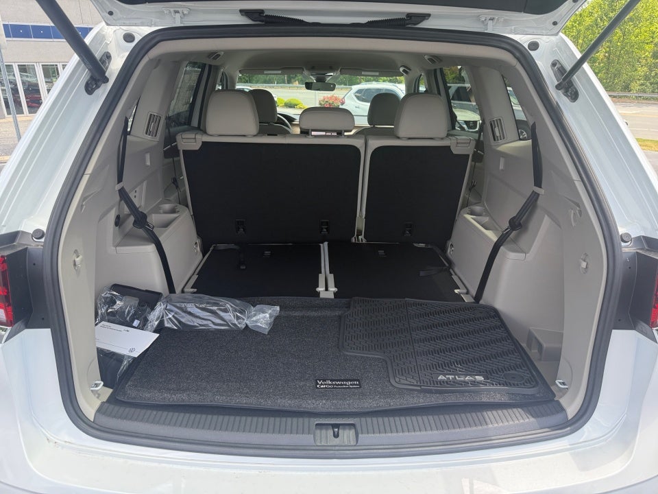 2026 Volkswagen Atlas SE