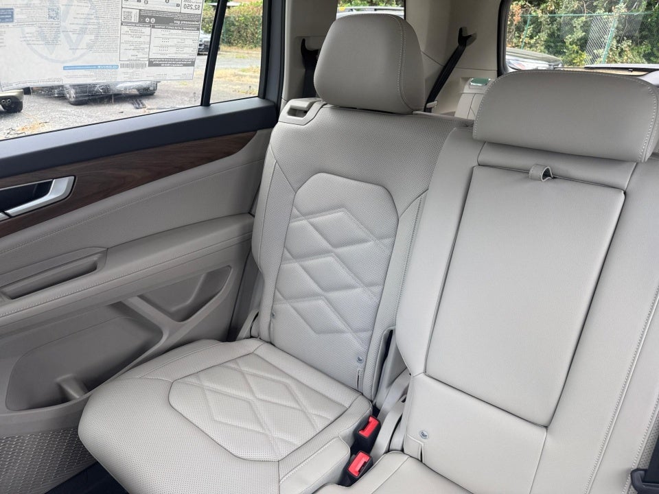 2026 Volkswagen Atlas SE