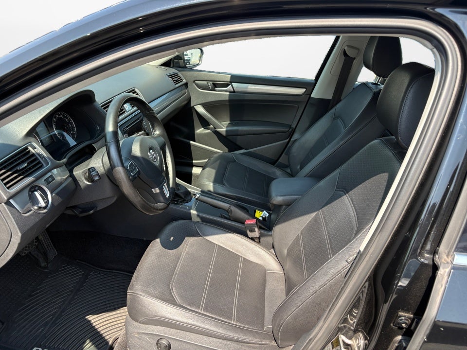 2015 Volkswagen Passat 1.8T Limited Edition
