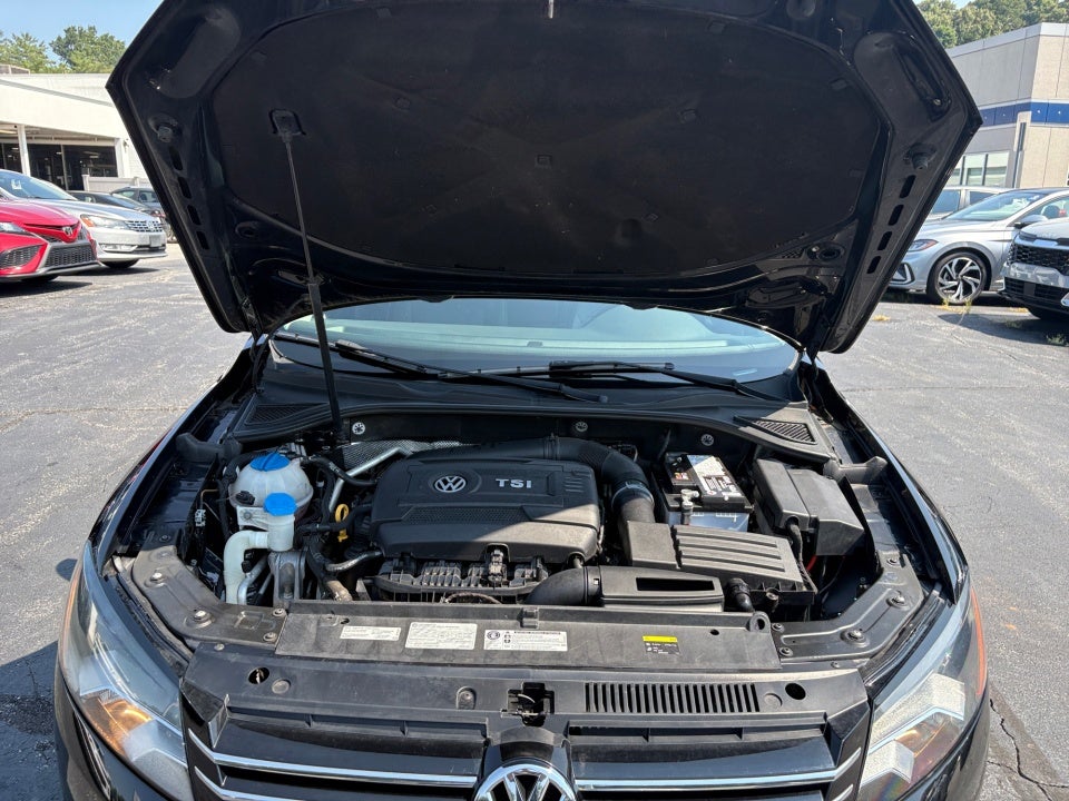 2015 Volkswagen Passat 1.8T Limited Edition