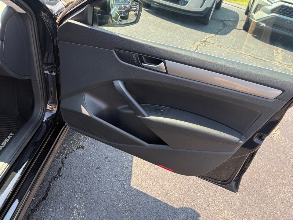 2015 Volkswagen Passat 1.8T Limited Edition