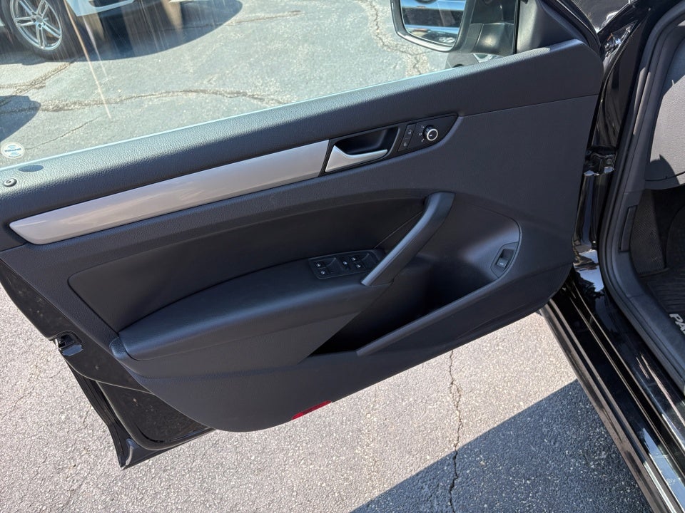 2015 Volkswagen Passat 1.8T Limited Edition