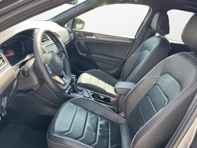 2023 Volkswagen Tiguan SEL R-Line