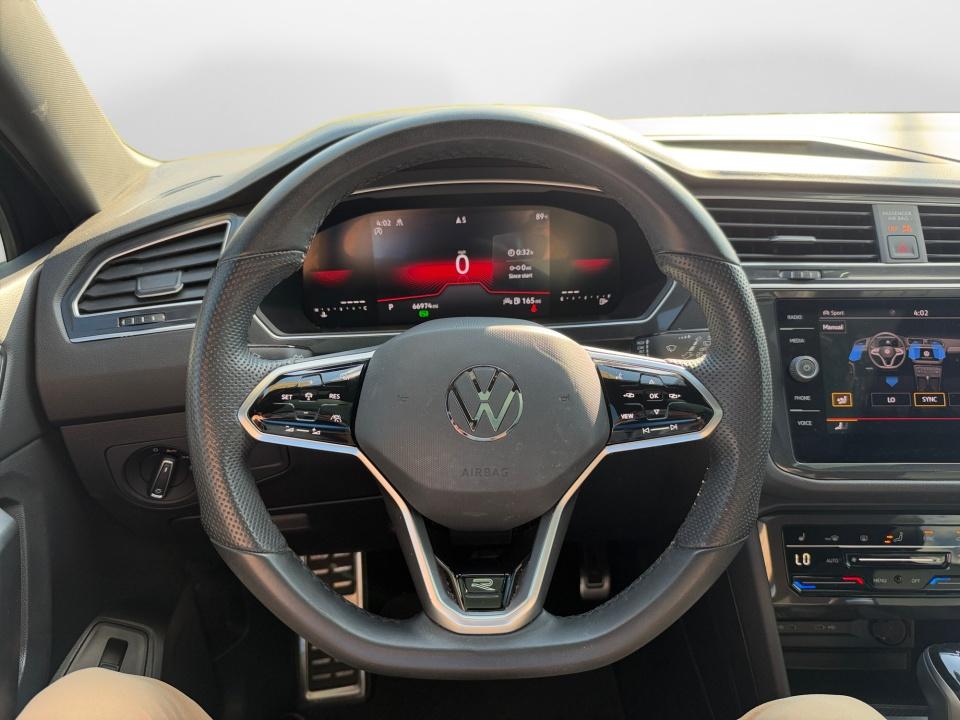2024 Volkswagen Tiguan SE R-Line Black